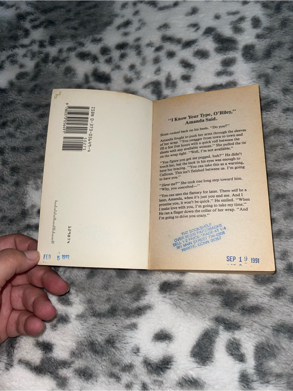 Nora Roberts paperback book - Picture 2 of 7